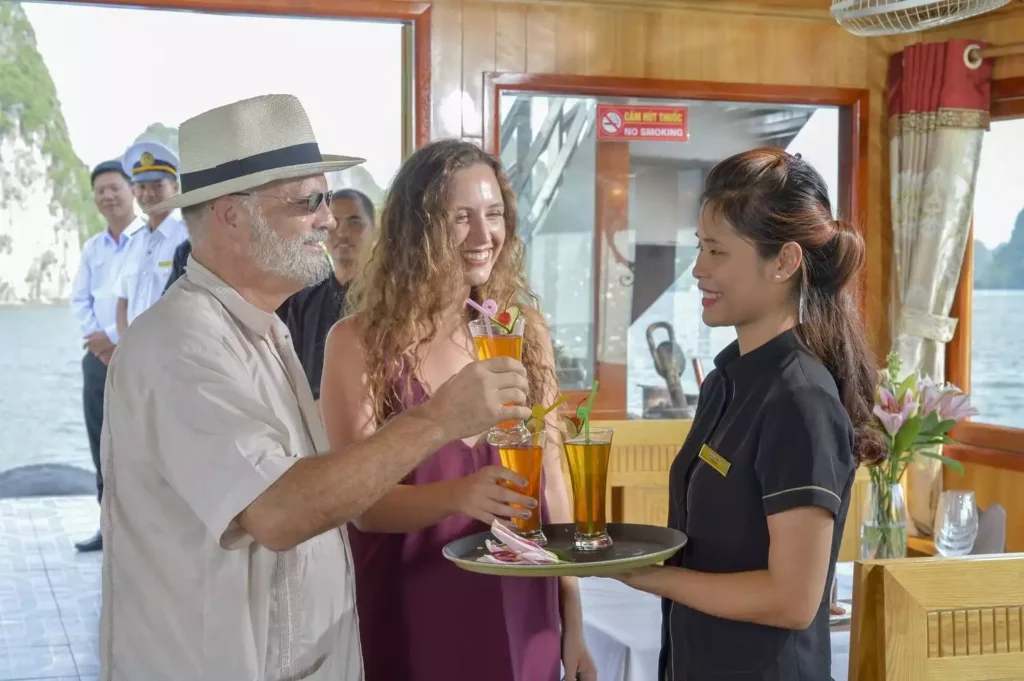 Wonder Bay Cruise Halong Bay Full-Day Tour