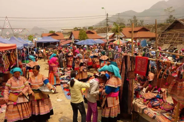 Hanoi - Sapa - Bac Ha Market Tour