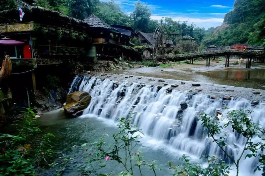 Hanoi - Sapa 3 Days 2 Nights Trekking Tour