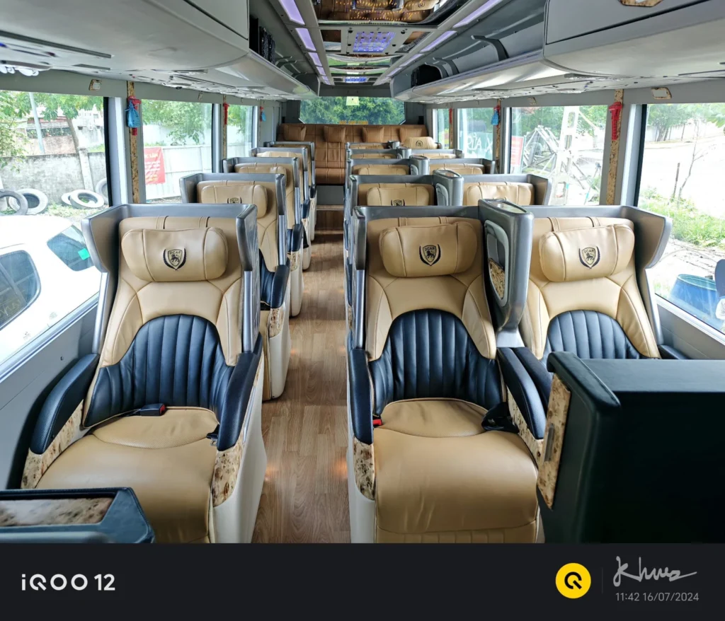 Halong Bay/Cat Ba island to Ninh Binh limousine