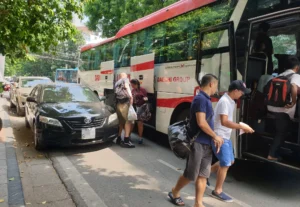 Hanoi to Cat Ba tourist bus