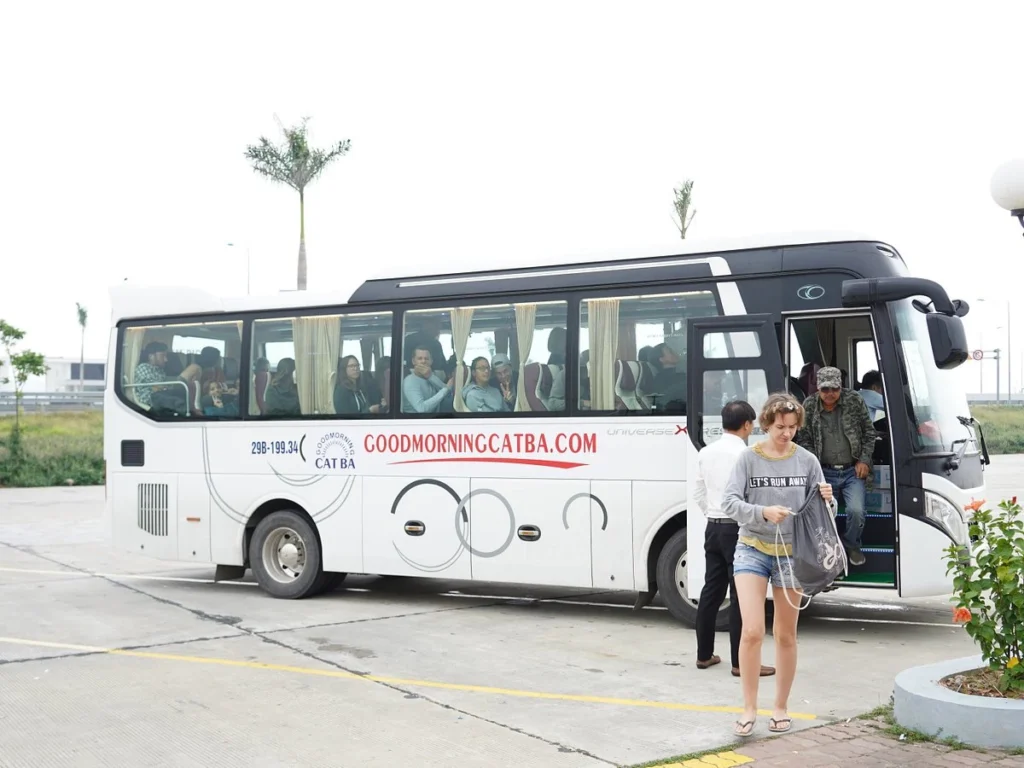 Hanoi to Cat Ba tourist bus