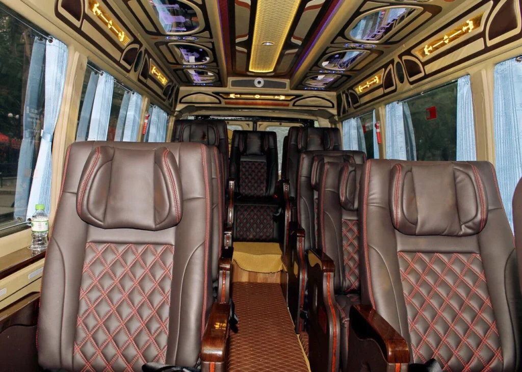Hanoi to Ha Giang limousine bus