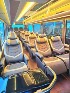 Hanoi to Ha Giang limousine bus