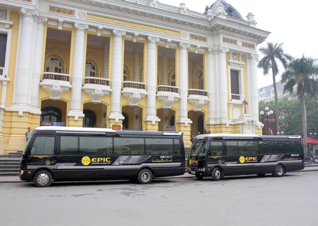 Hanoi to Ha Giang limousine bus