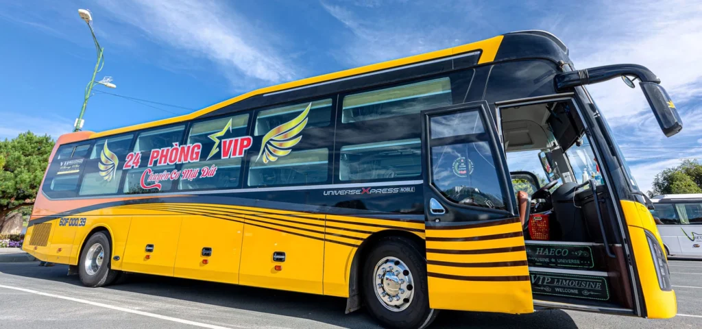 Hanoi to Ha Giang VIP cabin bus