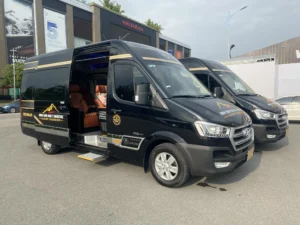 Hanoi to Ninh Binh limousine van