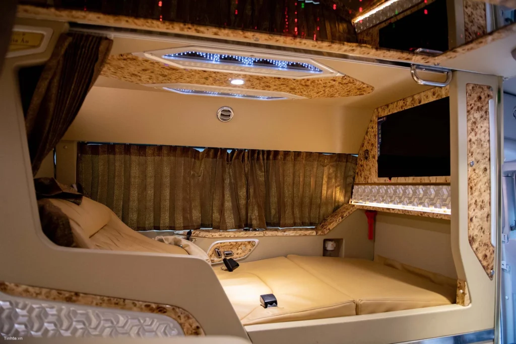 Sao Viet Vip Cabin Bus Hanoi to Sapa