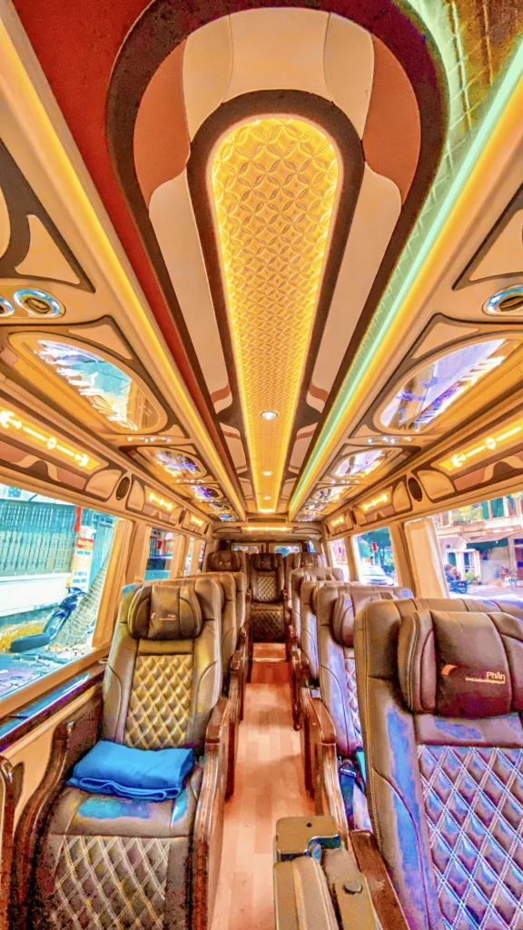 Sapa Ha Giang Limousine Bus