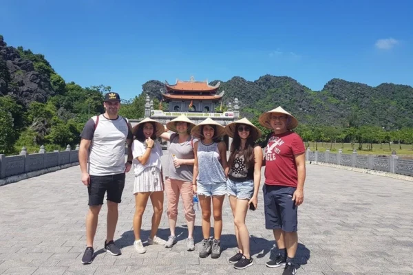 Hoa Lu Citadel - Tam Coc - Mua Cave - Bai Dinh Pagoda - Trang An | 2D1N Tour
