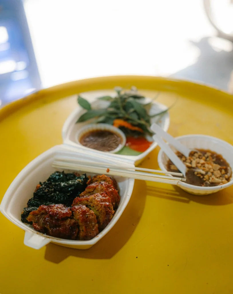 ho chi minh street food tour