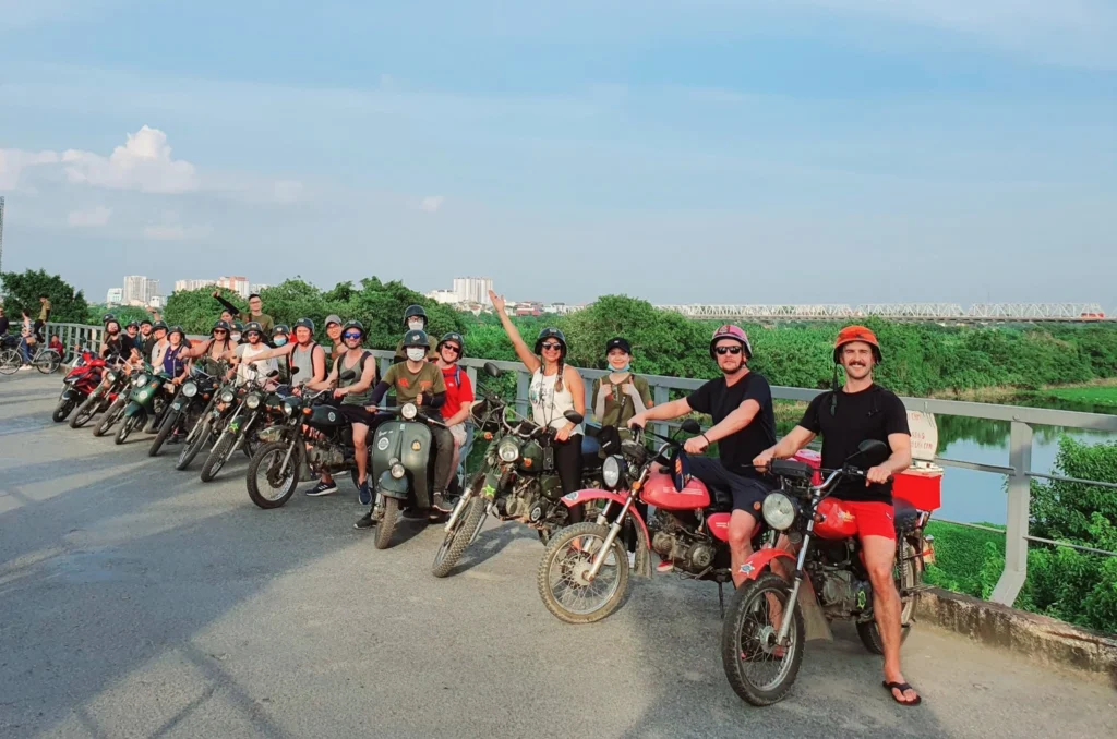 Hanoi vintage minsk motorbike tour