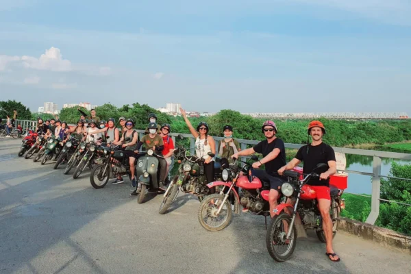 Hanoi vintage minsk motorbike tour