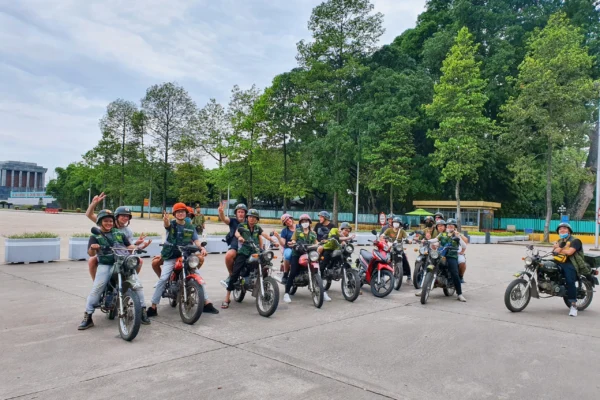 Hanoi vintage minsk motorbike tour
