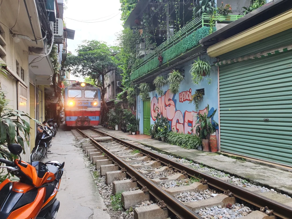 Hanoi vintage minsk motorbike tour