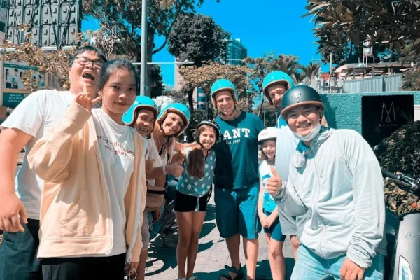 Saigon city classic motorbike tour