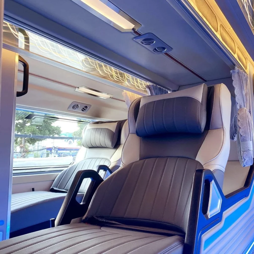 Sapa to Ha Giang VIP-34 Sleeper Bus