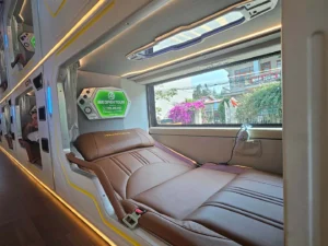 Open bus Hanoi - Phong Nha - Hue - Da Nang - Hoi An Vip Cabin bus