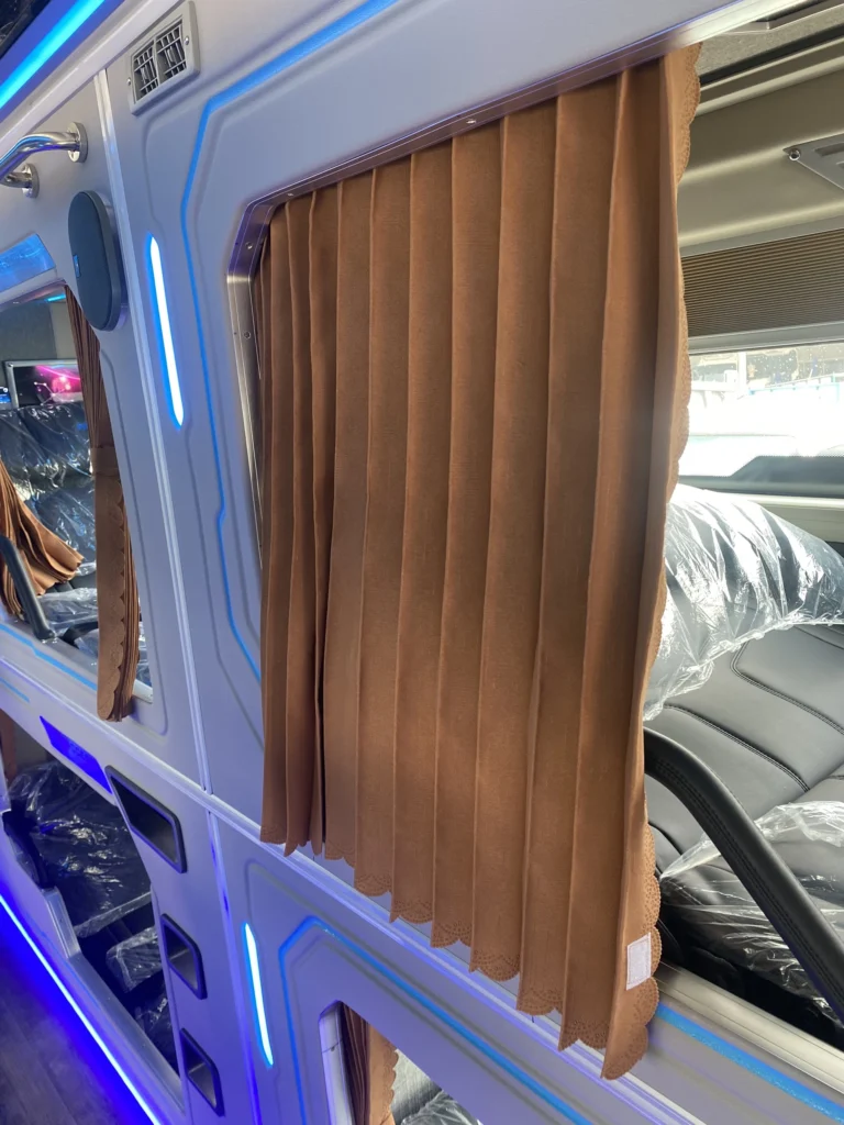 Open bus Hanoi - Phong Nha - Hue - Da Nang - Hoi An Vip Cabin bus