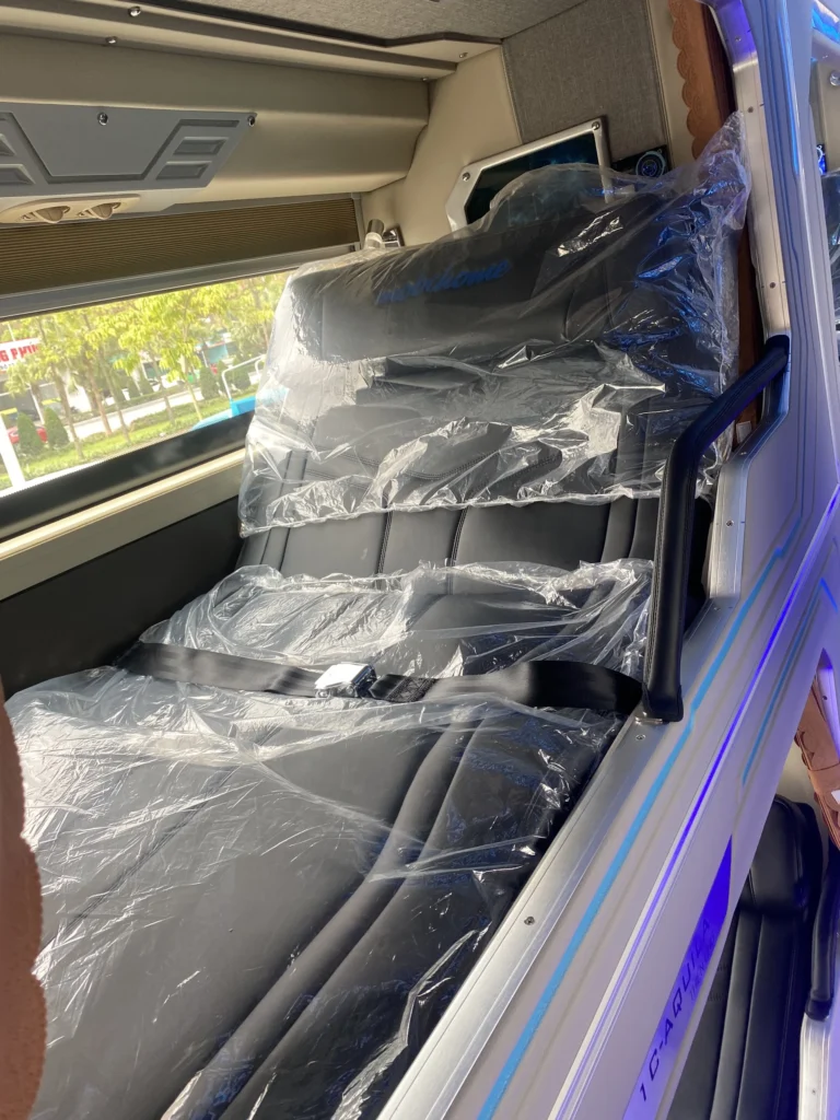 Open bus Hanoi - Phong Nha - Hue - Da Nang - Hoi An Vip Cabin bus