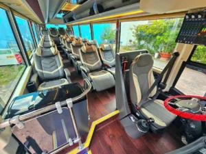 Hanoi to Cat Ba limousine bus