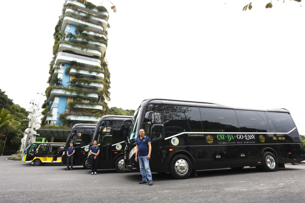 Hanoi to Cat Ba limousine bus