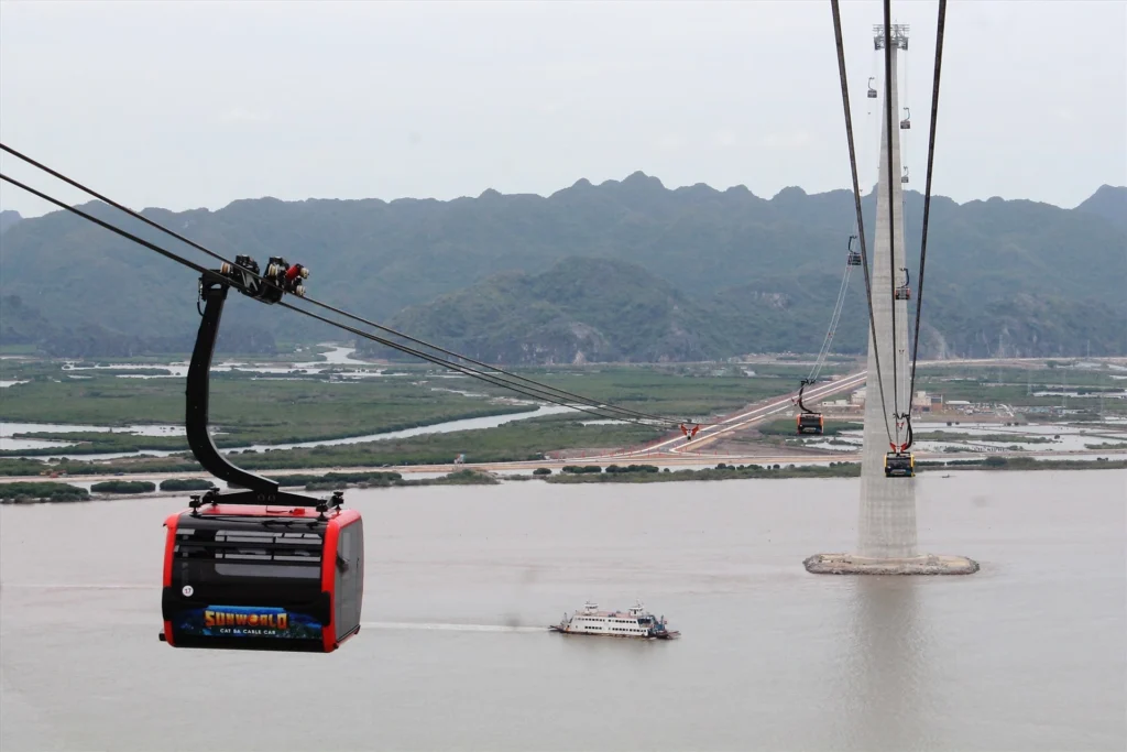 Hanoi to Cat Ba Limousine