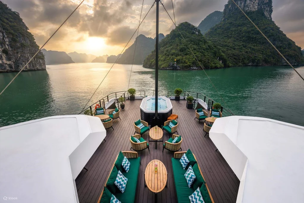 Catamaran Cruise
