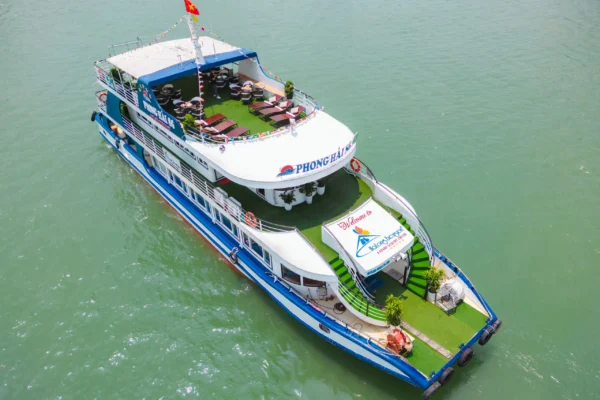 Excursion Deluxe Cruise