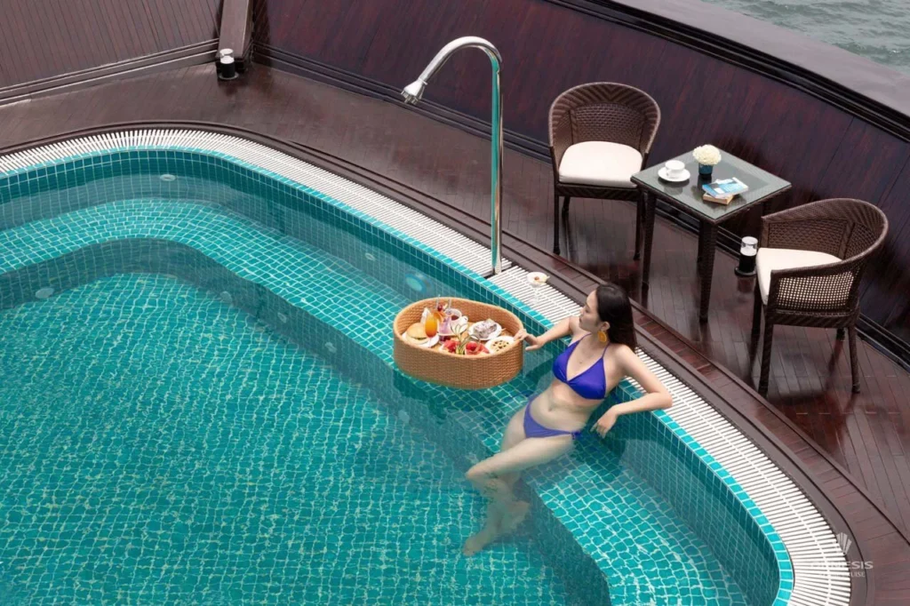 Genesis Luxury Regal Cruise
