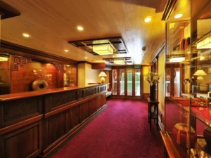 Paradise Peak Cruise
