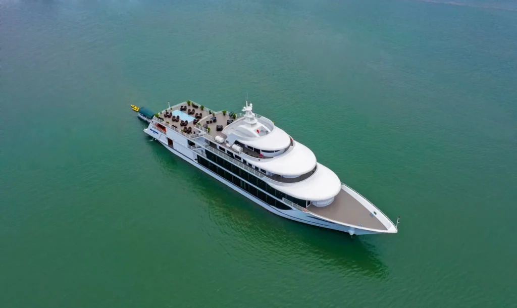Sea Octopus Day/Dinner Cruise