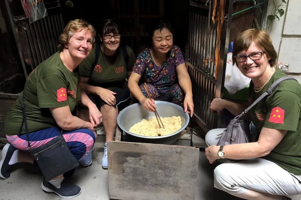 hanoi jeep tour to Co Loa village