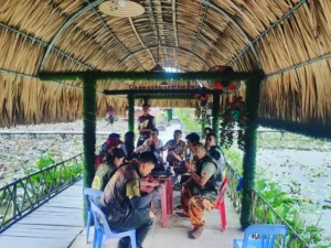 hanoi jeep tour to Co Loa village