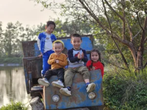 hanoi jeep tour to Co Loa village