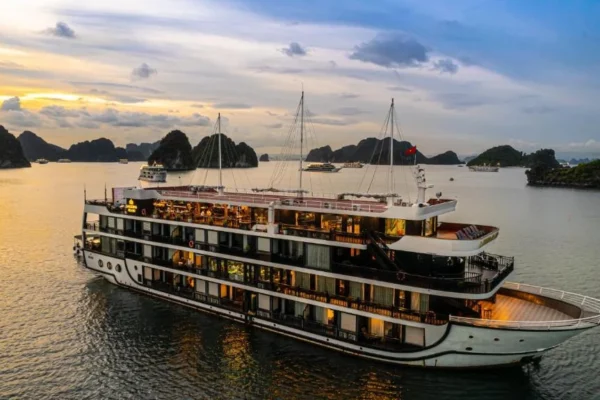 La Regina Grand Cruise