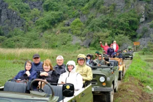 ninh binh jeep vespa tour
