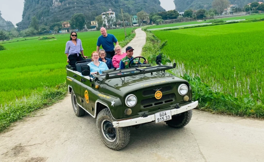 ninh binh jeep vespa tour