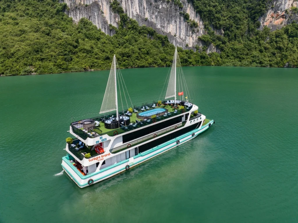 Halong Sunlight Grand Cruise